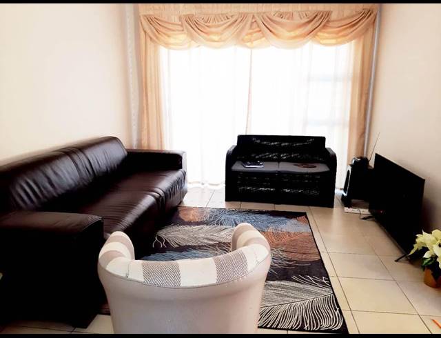 2 BEDROOM TOWNHOUSE RENTED IN FAIRVIEW